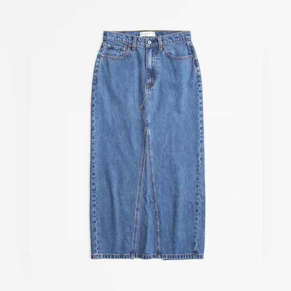 Abercrombie & Fitch Dresses & Skirts - Abercrombie Classic Blue Denim Jean skirt 24 / 00